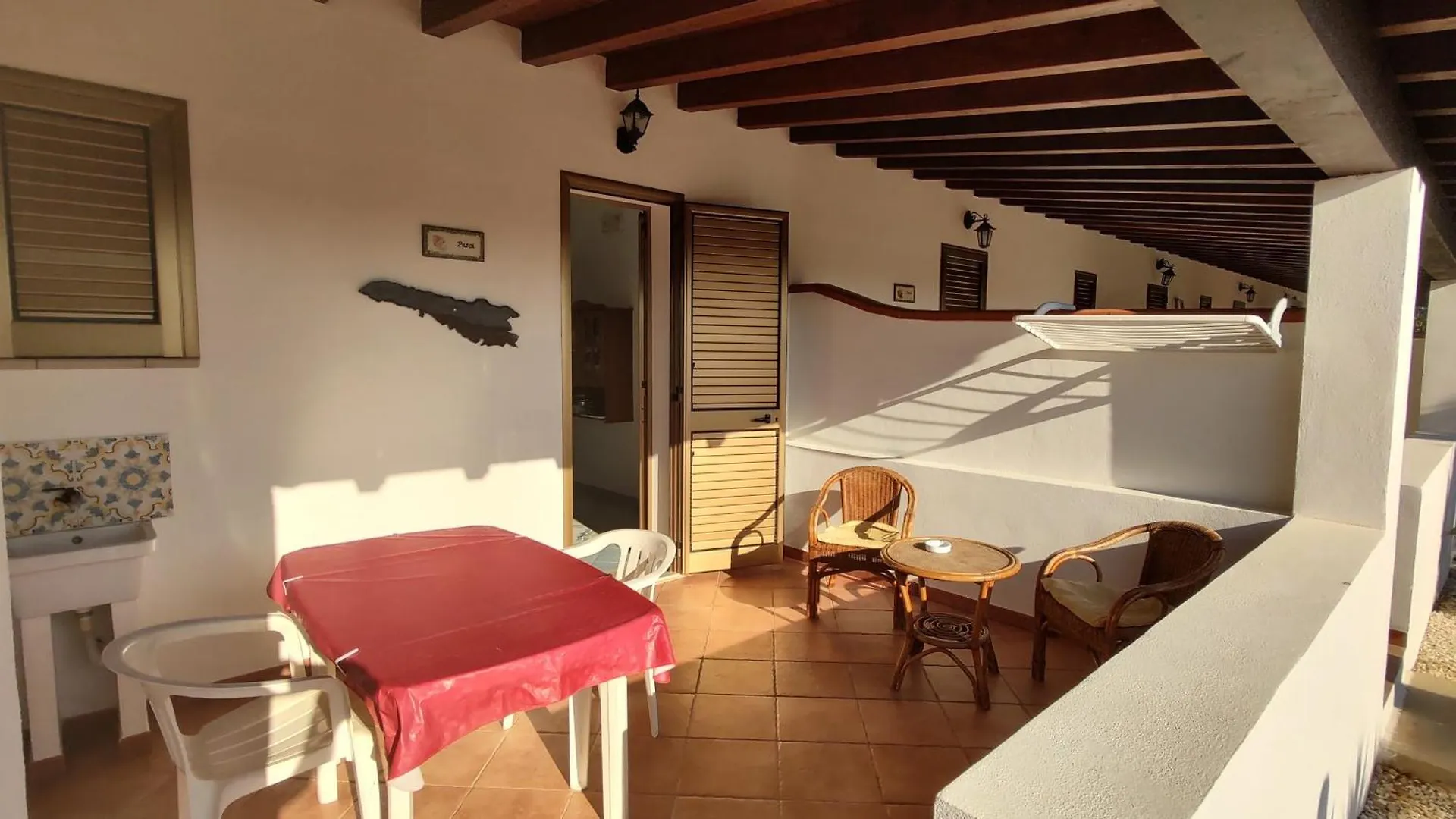 Aparthotel Lo Zodiaco LMP  Lampedusa